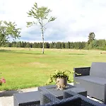 Chic With Garden Holiday home