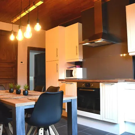 펜션 Chic With Garden