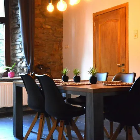 Chic With Garden 펜션 *