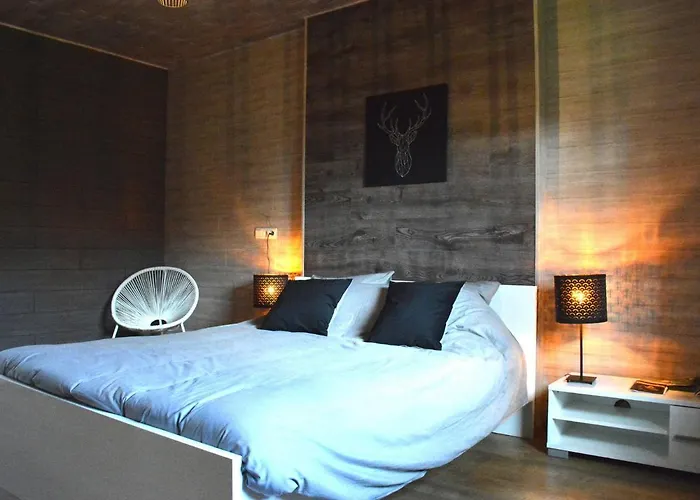 Ferienhaus Chic With Garden Vaux-sur-Sure