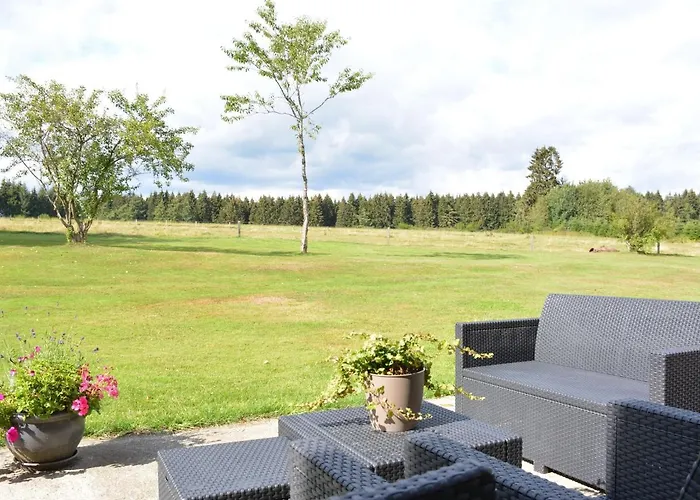 Chic With Garden Ferienhaus