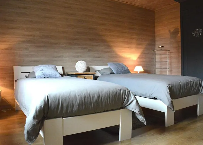 Ferienhaus Chic With Garden