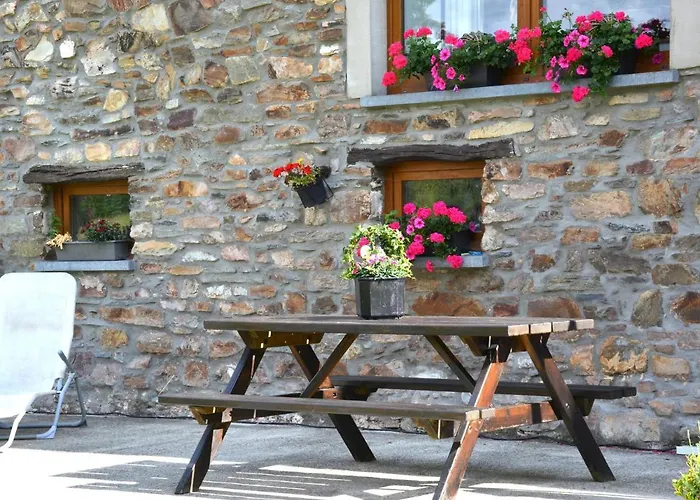 Ferienhaus Chic With Garden Vaux-sur-Sure