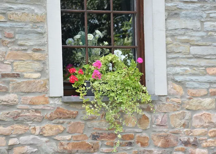 Chic With Garden Ferienhaus Vaux-sur-Sure