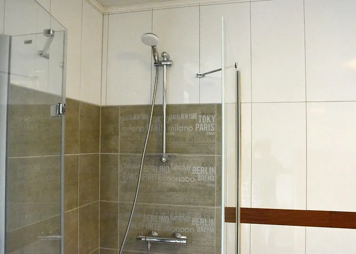 Chic With Garden Vaux-sur-Sure